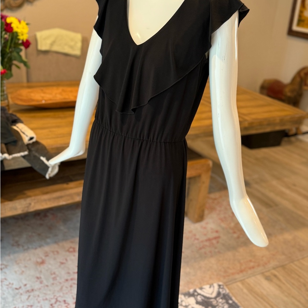 Black Ruffled V-Neck Sheath Midi Dress - Picture 3 of 5